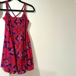 Lightly used Gianni Bini colorful summer dress knightly used.